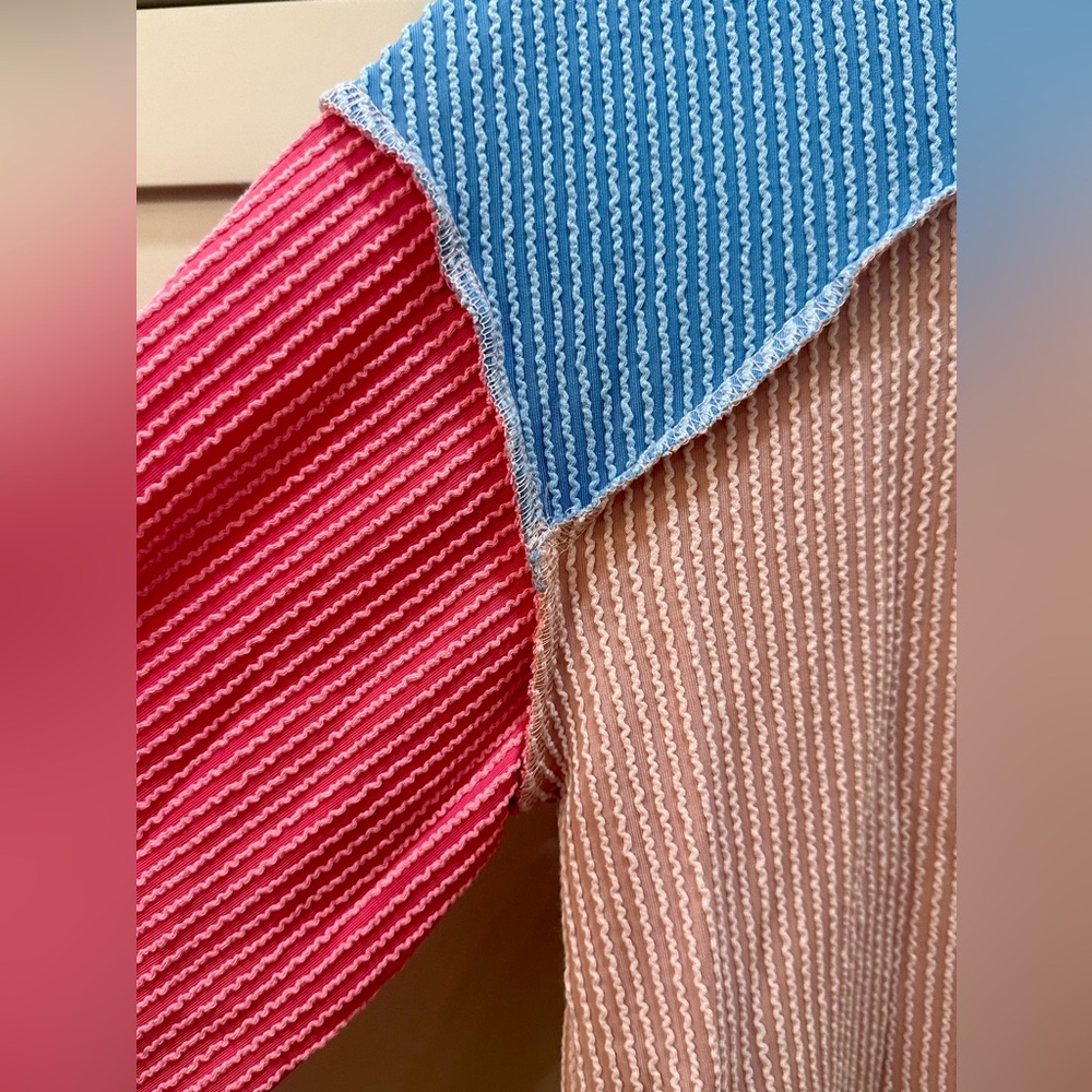 Colorblock Hoodie with Pink and Blue - Picture 4 of 10